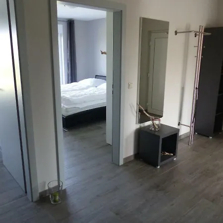 Apartment Haus Kranichfeld T Lancken