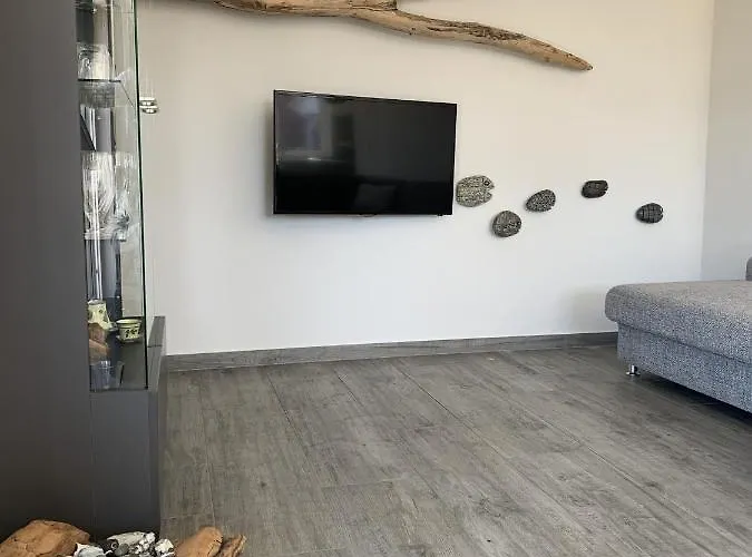 Haus Kranichfeld T Apartamento Lancken